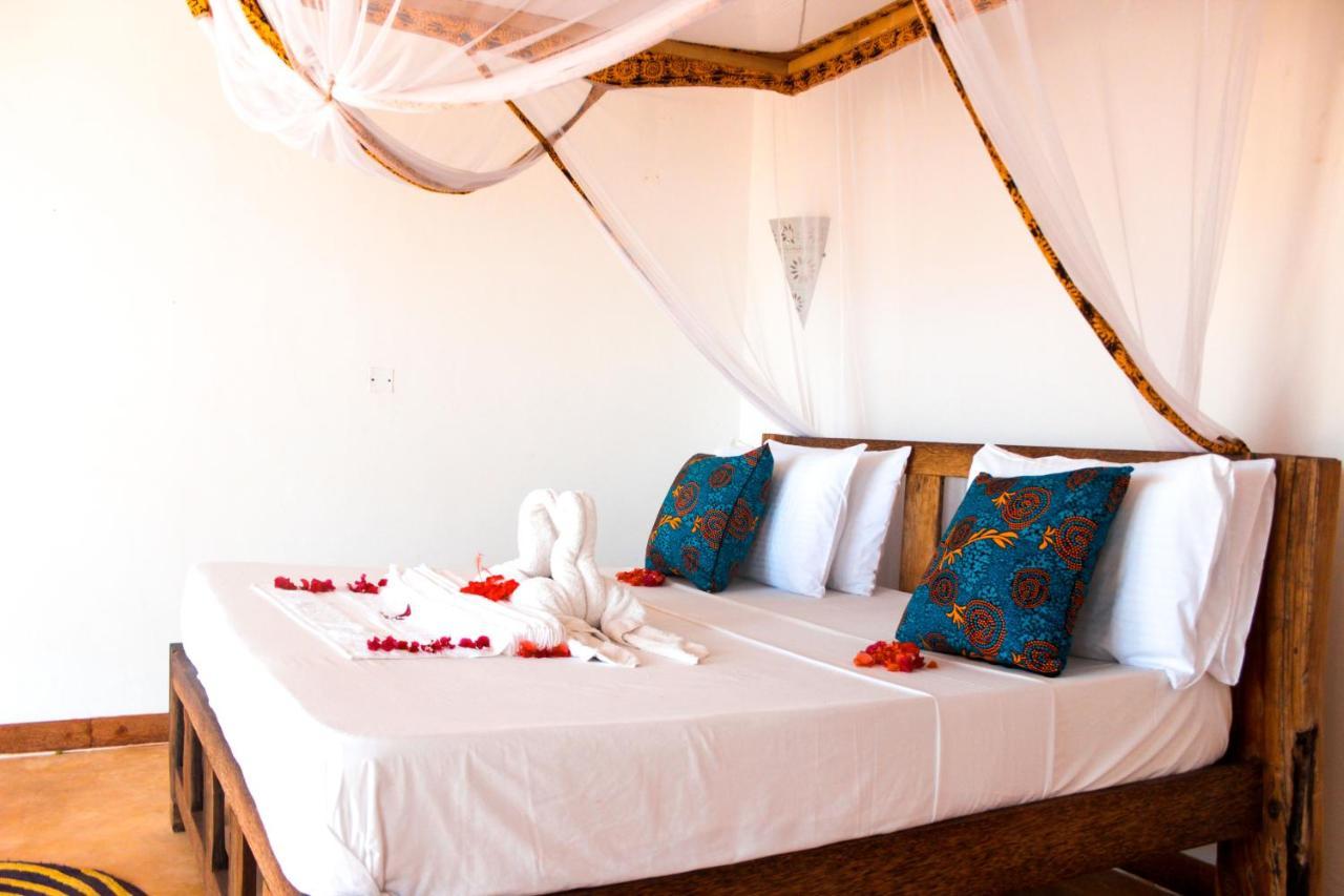 Zanzibar Kusini Beach Bungalows Hotel Kizimkazi Exterior foto